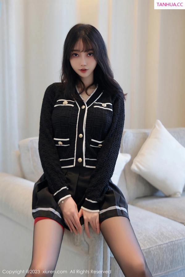 玥儿玥  [XiuRen]高清写真图 2023.08.25 No.7287 玥儿玥er 黑丝美腿第8张图片